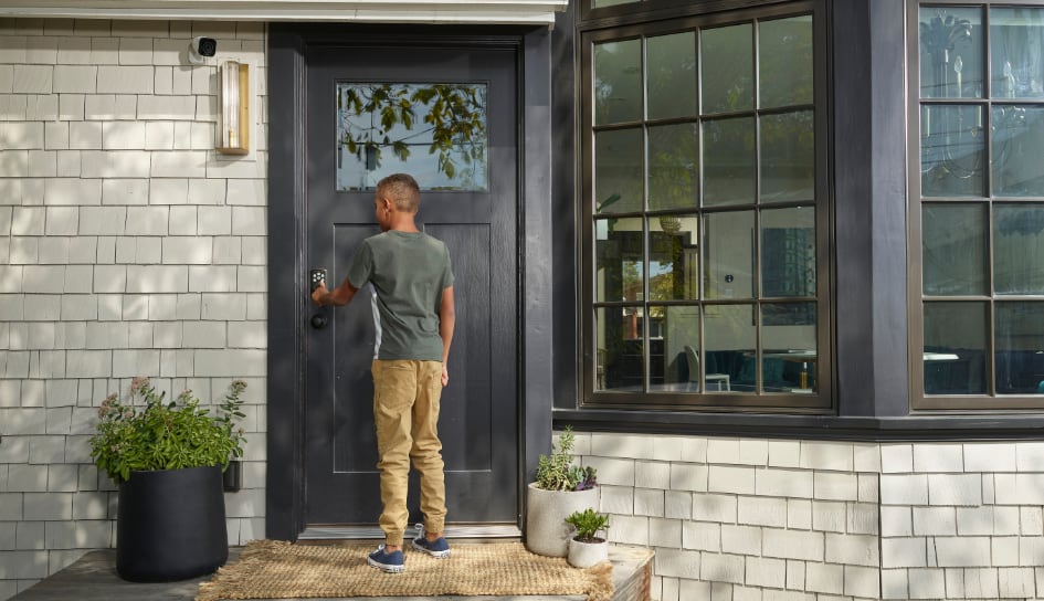 Vivint Smart Lock on home in Manhattan